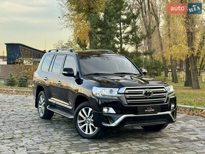 Внедорожник / Кроссовер Toyota Land Cruiser 2018 в Киеве