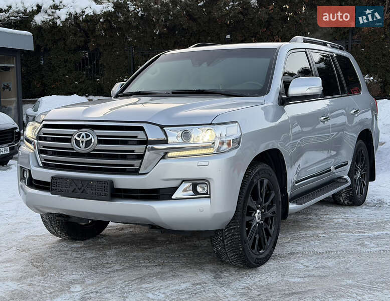 Внедорожник / Кроссовер Toyota Land Cruiser 2017 в Киеве