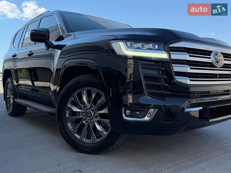 Внедорожник / Кроссовер Toyota Land Cruiser 2023 в Киеве