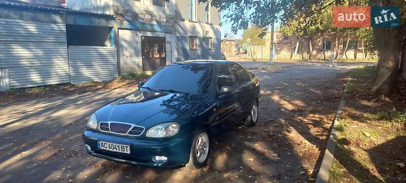 Седан Daewoo Lanos 2004 в Луцке