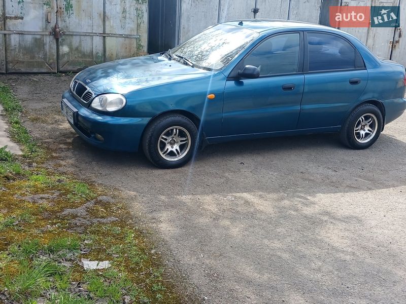 Седан Daewoo Lanos 2003 в Ивано-Франковске Седан Daewoo Lanos 2003 в Ивано-Франковске