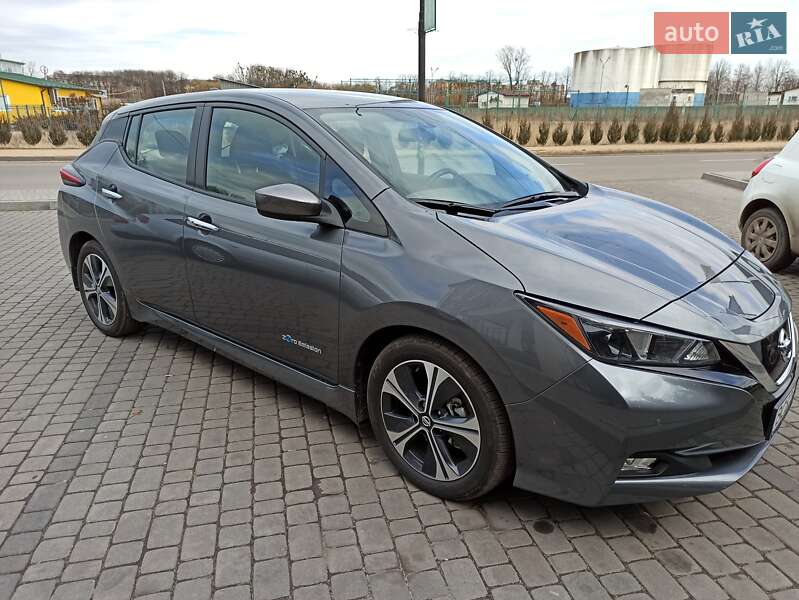 Хэтчбек Nissan Leaf 2018 в Шептицькому