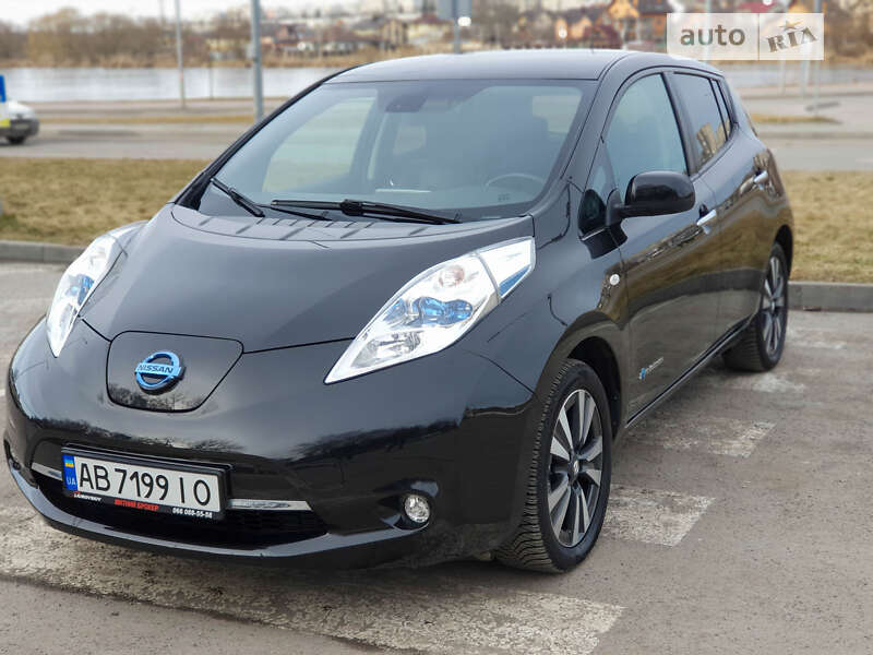 Хэтчбек Nissan Leaf 2016 в Виннице Хэтчбек Nissan Leaf 2016 в Виннице