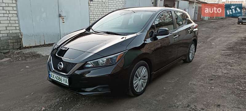 Хетчбек Nissan Leaf 2023 в Харкові