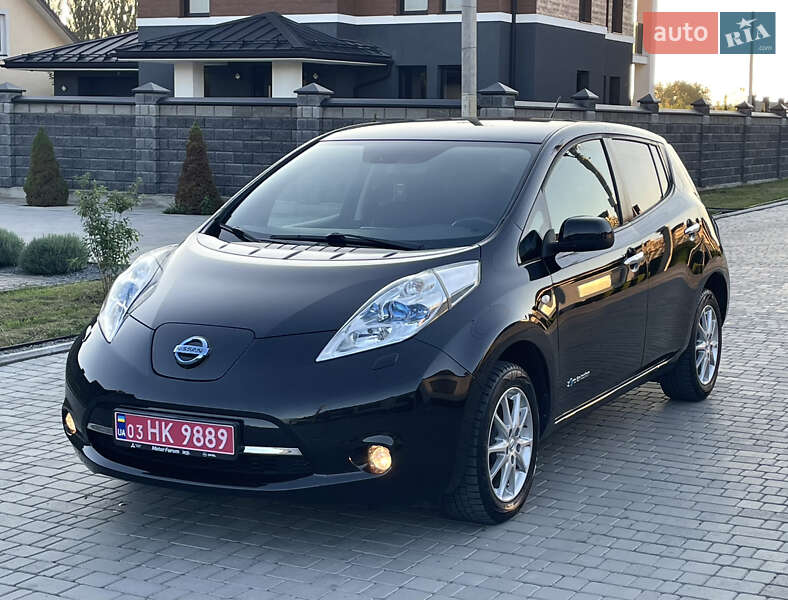 Хетчбек Nissan Leaf 2015 в Рівному