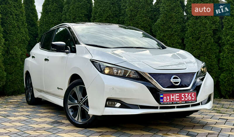 Хэтчбек Nissan Leaf 2020 в Самборе Хэтчбек Nissan Leaf 2020 в Самборе