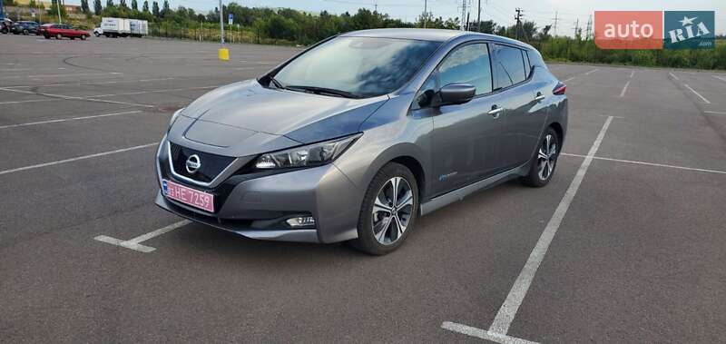 Хэтчбек Nissan Leaf 2018 в Ровно