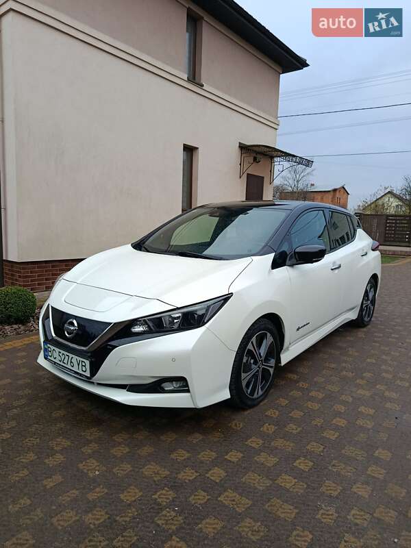 Хэтчбек Nissan Leaf 2020 в Львове Хэтчбек Nissan Leaf 2020 в Львове