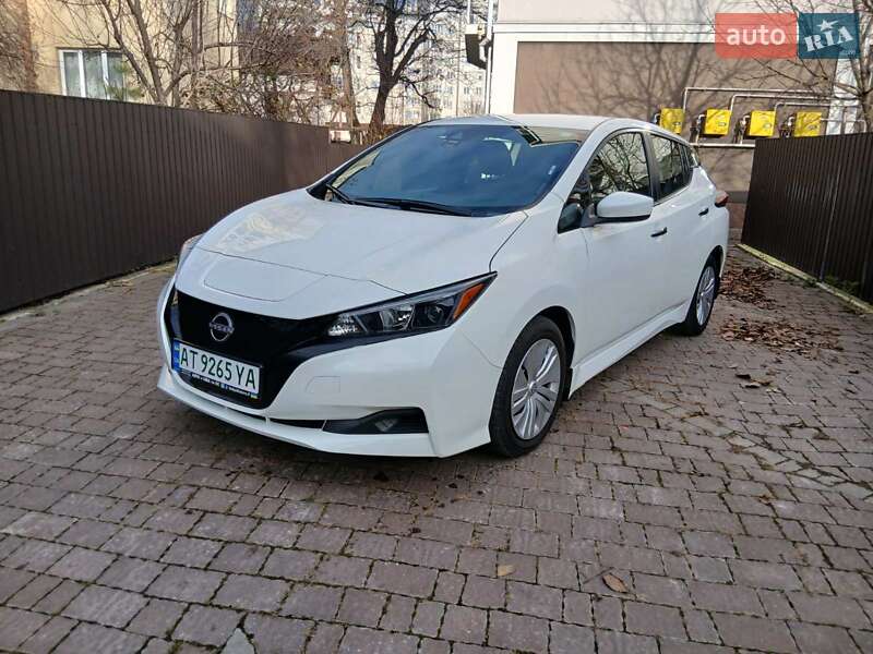 Хэтчбек Nissan Leaf 2023 в Ивано-Франковске