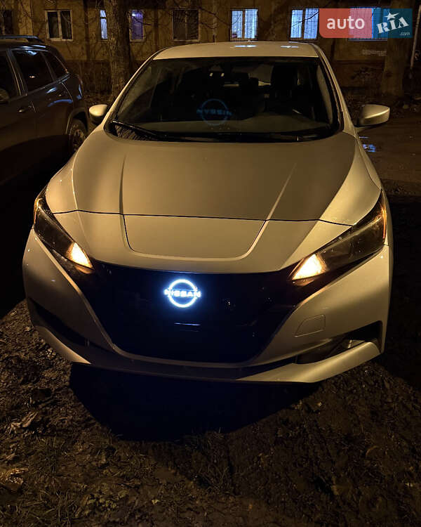Хэтчбек Nissan Leaf 2022 в Харькове