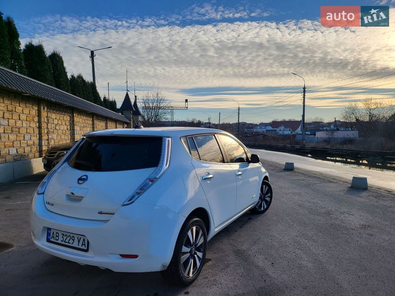 Хэтчбек Nissan Leaf 2016 в Виннице