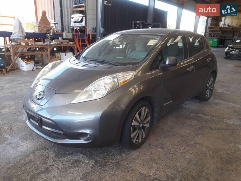 Хэтчбек Nissan Leaf 2017 в Львове