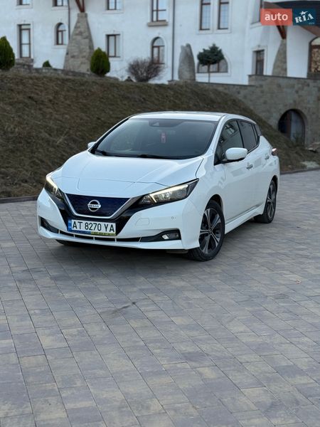 Хэтчбек Nissan Leaf 2020 в Долине