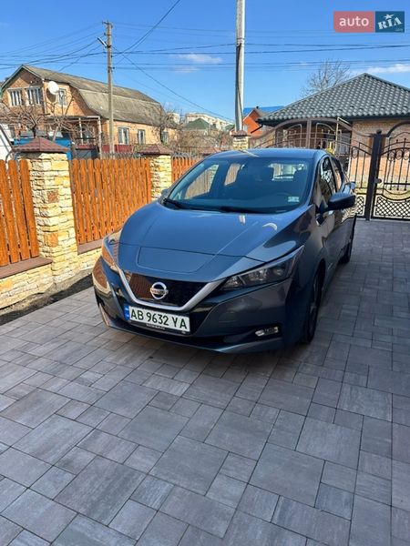 Хэтчбек Nissan Leaf 2018 в Виннице Хэтчбек Nissan Leaf 2018 в Виннице
