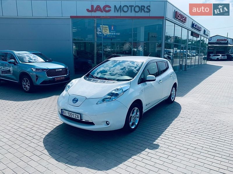 Хэтчбек Nissan Leaf 2013 в Полтаве