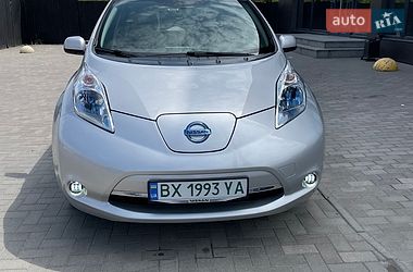 Хэтчбек Nissan Leaf 2014 в Шепетовке Хэтчбек Nissan Leaf 2014 в Шепетовке