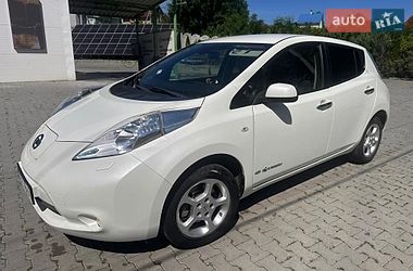 Хетчбек Nissan Leaf 2015 в Кіцмані