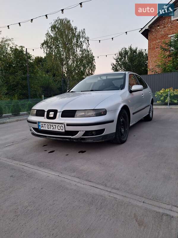 Хэтчбек SEAT Leon 2000 в Тысменице Хэтчбек SEAT Leon 2000 в Тысменице