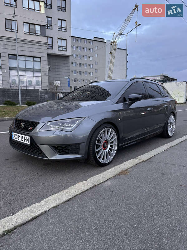 Хетчбек SEAT Leon 2016 в Харкові