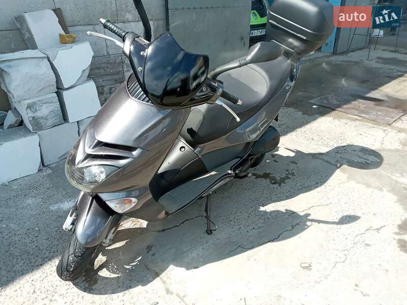 Макси-скутер Aprilia Leonardo 250 1999 в Ковеле