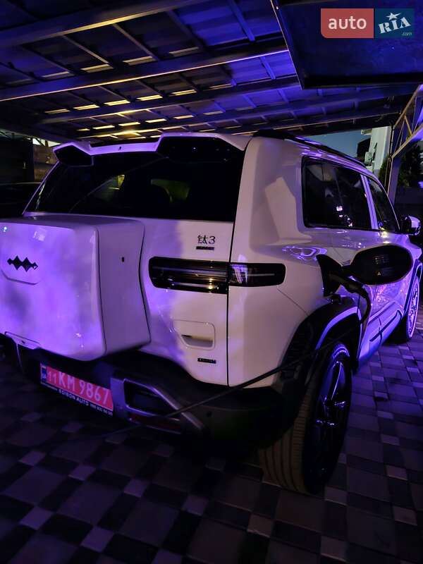 Внедорожник / Кроссовер BYD Leopard 3 2025 в Киеве