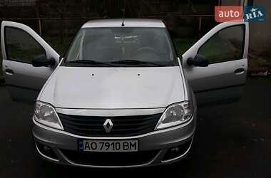 Седан Renault Logan 2011 в Ужгороде