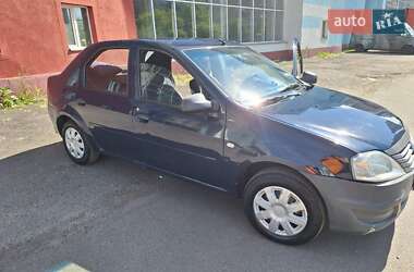 Седан Renault Logan 2011 в Киеве Седан Renault Logan 2011 в Киеве