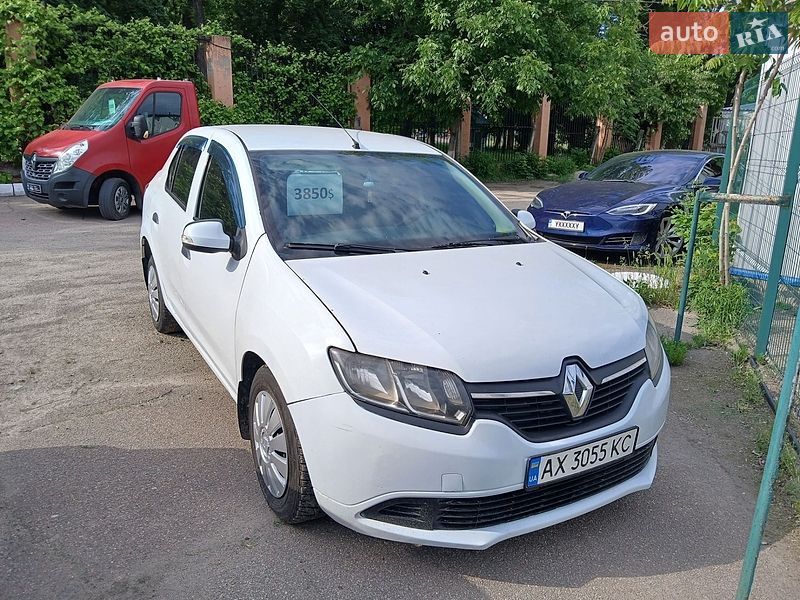 Седан Renault Logan 2013 в Кропивницком
