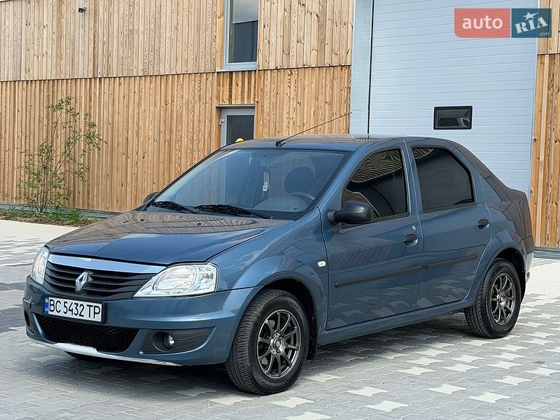 Седан Renault Logan 2011 в Львове