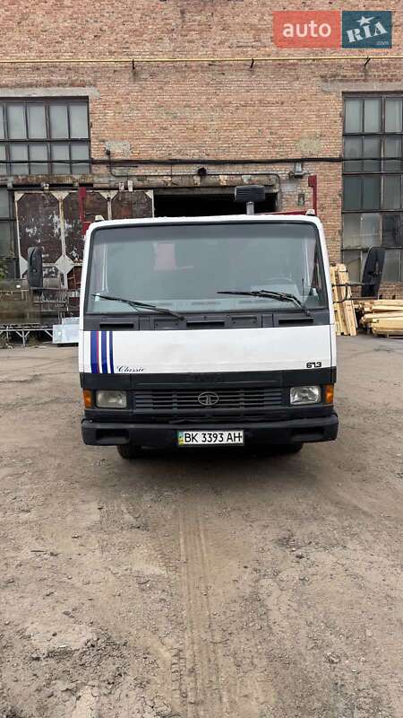 Борт TATA LPT 613 2006 в Ровно