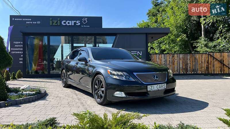 Седан Lexus LS 2007 в Львове