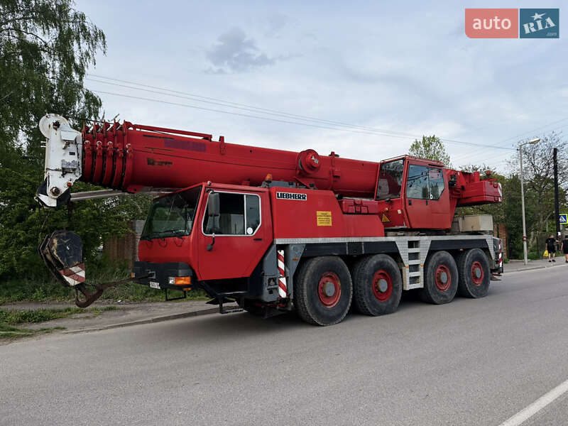 Автокран Liebherr LTM 2001 в Львові