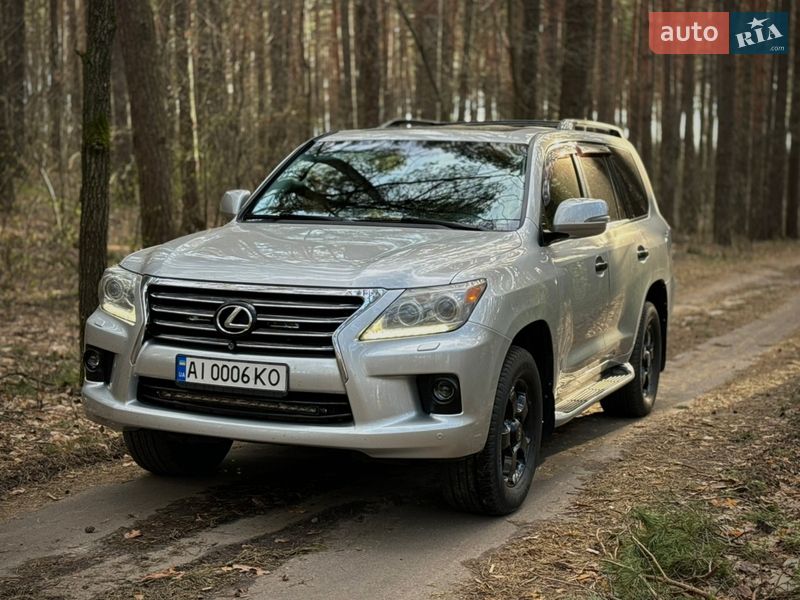 Позашляховик / Кросовер Lexus LX 2011 в Києві