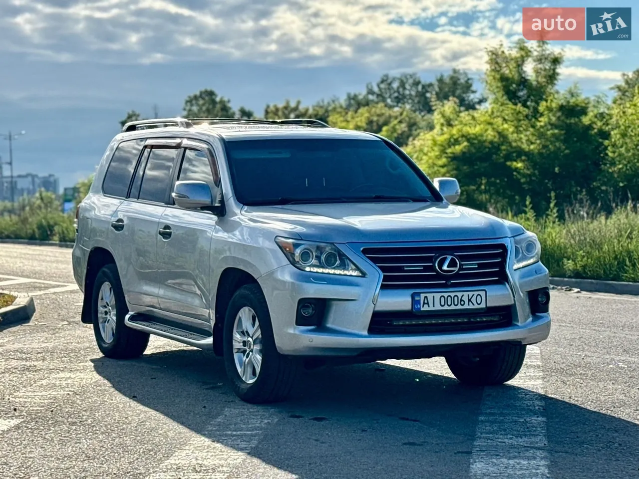 Lexus Lx 2011 photo 4