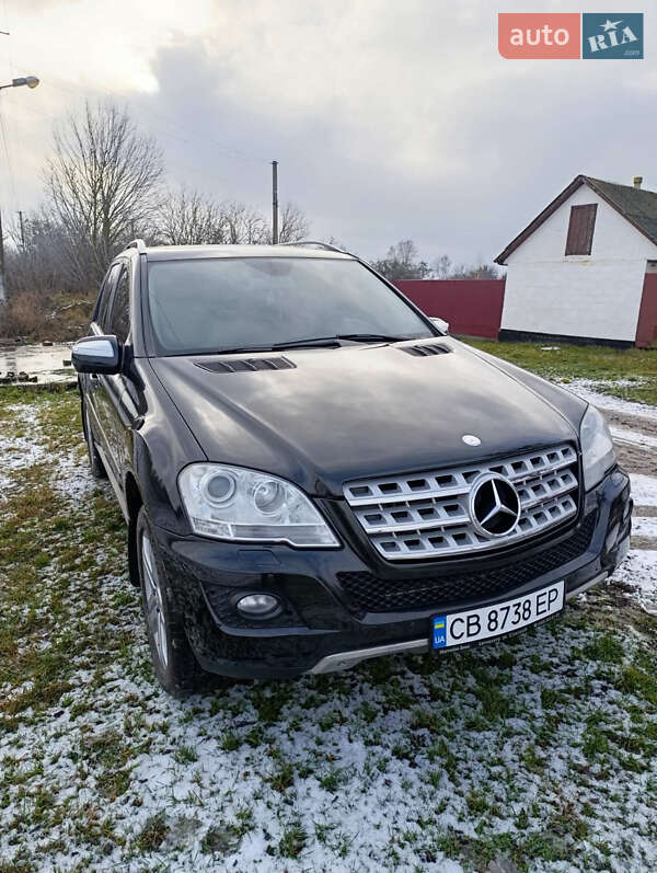 Внедорожник / Кроссовер Mercedes-Benz M-Class 2008 в Талалаевке