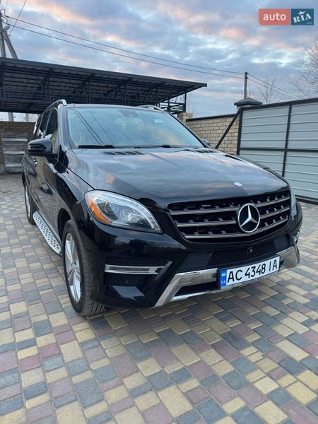 Позашляховик / Кросовер Mercedes-Benz M-Class 2014 в Луцьку