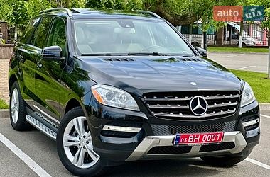 Позашляховик / Кросовер Mercedes-Benz M-Class 2014 в Києві