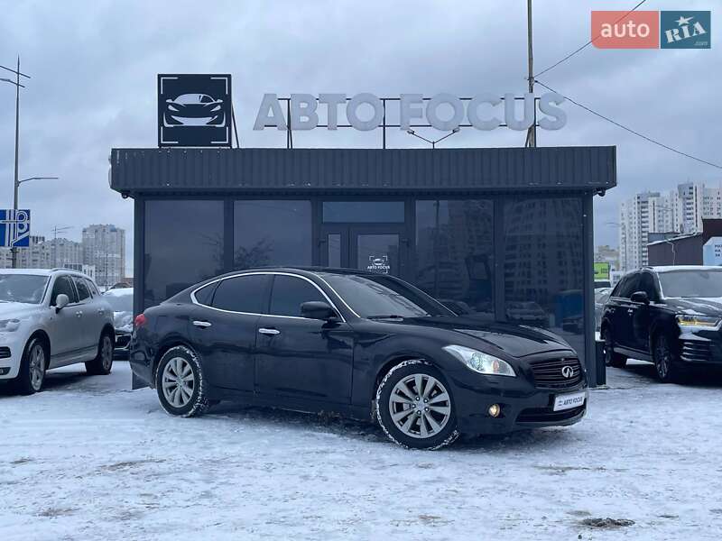 Седан Infiniti M37 2012 в Киеве