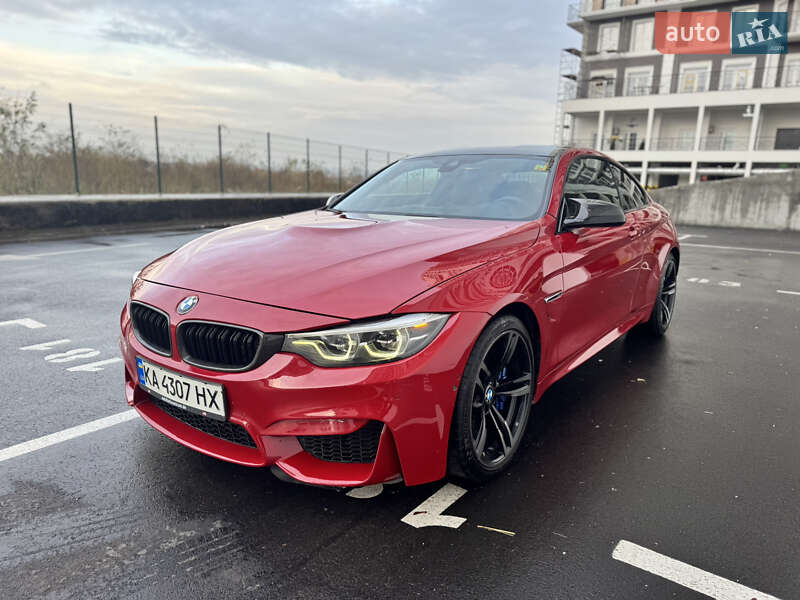 Купе BMW M4 2017 в Киеве Купе BMW M4 2017 в Киеве