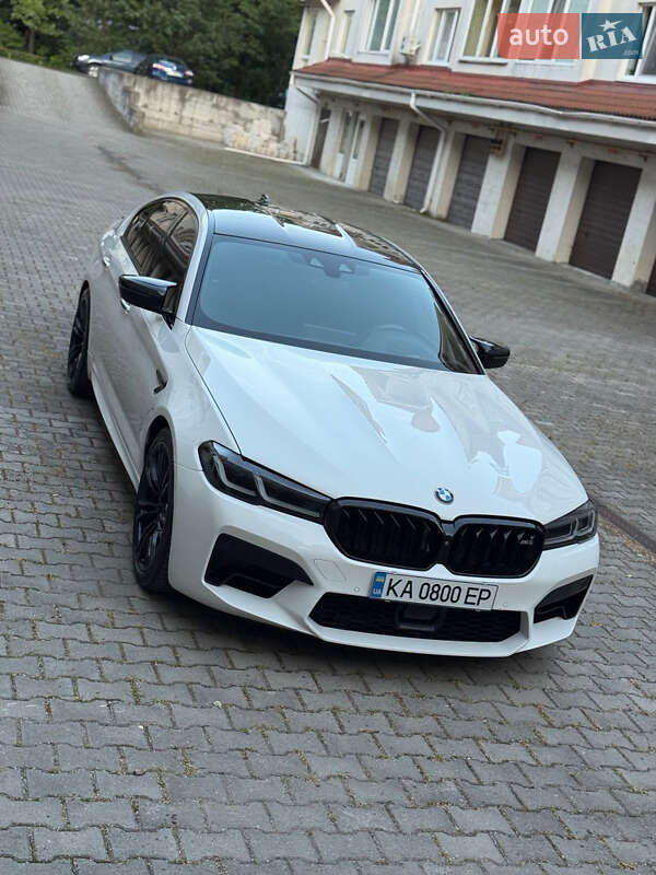 Седан BMW M5 2018 в Киеве