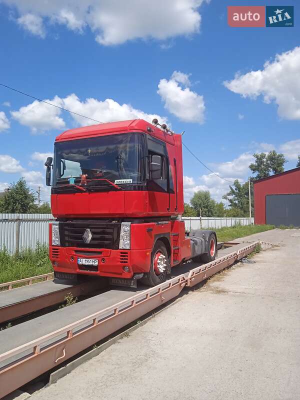 Тягач Renault Magnum 2003 в Броварах Тягач Renault Magnum 2003 в Броварах
