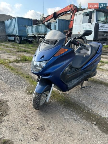Макси-скутер Yamaha Majesty 250 2001 в Ивано-Франковске Макси-скутер Yamaha Majesty 250 2001 в Ивано-Франковске