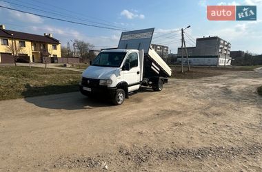 Самоскид Renault Mascott 2005 в Стрию Самоскид Renault Mascott 2005 в Стрию