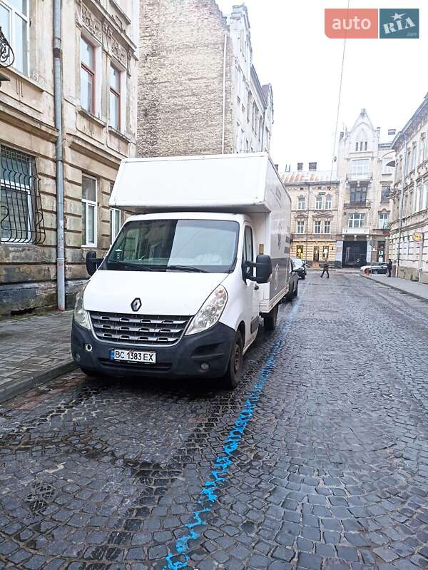 Грузовой фургон Renault Master 2011 в Львове