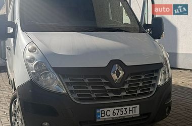 Вантажний фургон Renault Master 2015 в Львові