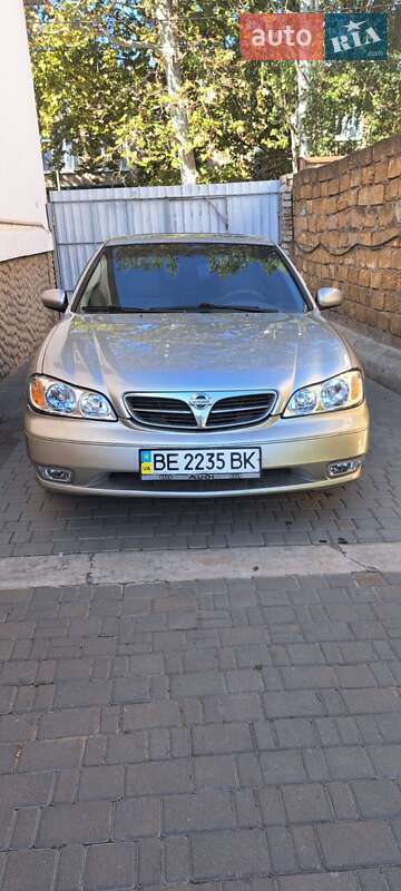 Седан Nissan Maxima 2003 в Николаеве