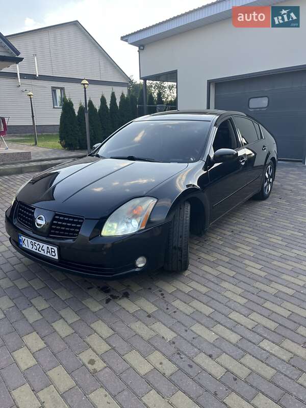 Седан Nissan Maxima 2003 в Иванкове