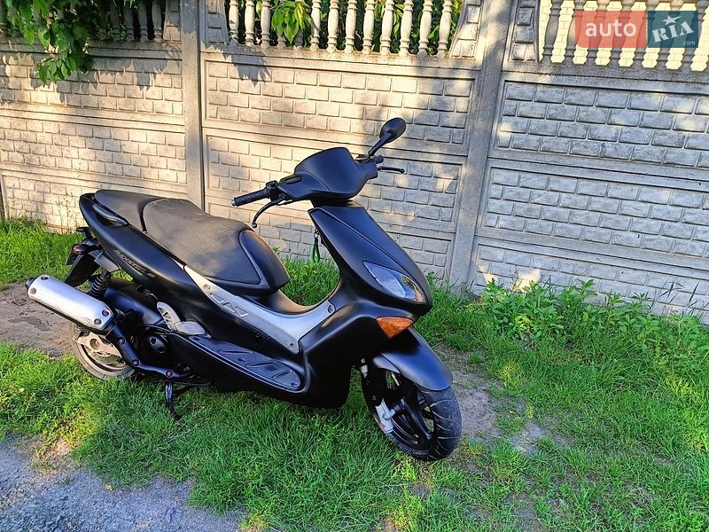 Скутер Yamaha Maxster 2003 в Летичеве