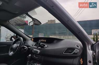 Минивэн Renault Megane Scenic 2014 в Надворной