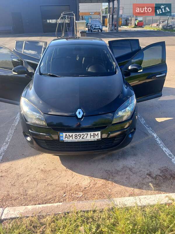 Хэтчбек Renault Megane 2011 в Коростене